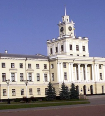 Влада: у Хмельницькому пролунало декілька вибухів