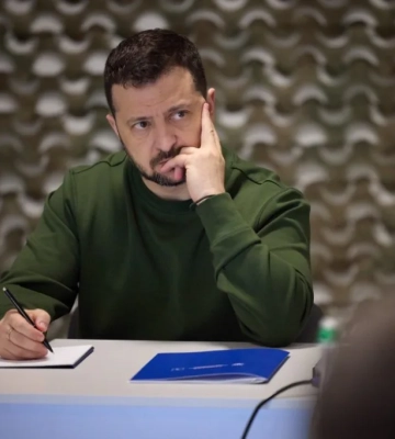 Ситуация на фронте жесткая, особое внимание – Славянску и Константиновке, Запорожскому направлению - Зеленский