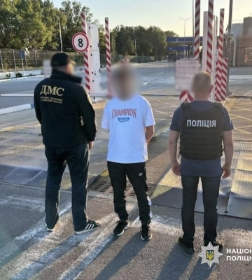 Поліція Одещини видворила з України іноземця, який відсидів своє за особливо тяжкий злочин