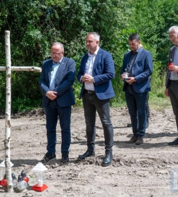 «Ми хочемо, щоб їх поховали тут». Як працює польсько-українська місія з пошуку жертв Волинської трагедії