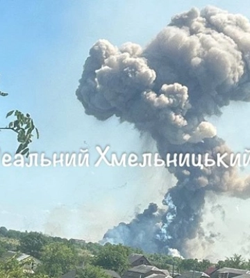После взрывов в Хмельницком пропали военные