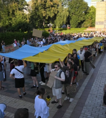 У Києві відбувається протестна хода за реформи в оборонній сфері