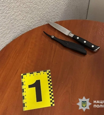 Різанина у одному з київських готелів: підозрюваного затримала поліція