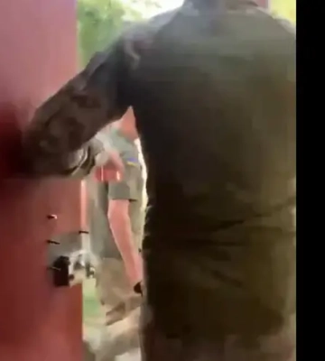 Зламали замок і зайшли на подвір'я: ТЦК перевіряє інцидент у Смілі