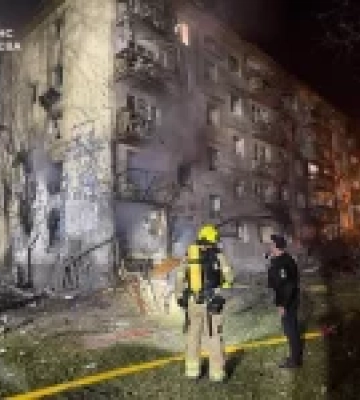 У Києві 9 загиблих і 23 поранених внаслідок російської балістичної атаки