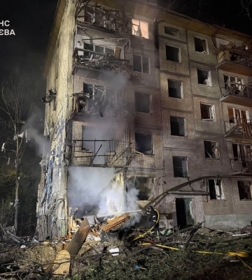 Уночі росія масовано атакувала Київ балістикою: відомо про 9 загиблих та 28 постраждалих (ВІДЕО)