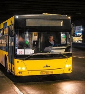Атака на Київ 1 серпня: Урлівську й Здолбунівську перекрито, автобуси №35, №108 змінили маршрут
