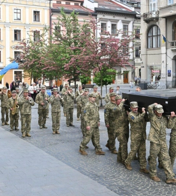 У Львові попрощаються із загиблим Героєм, - ФОТО