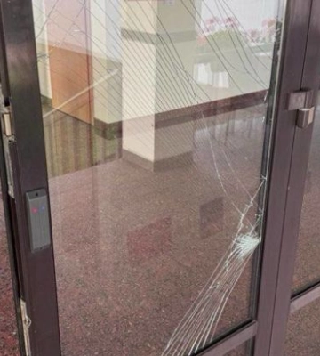 Російський удар пошкодив посольство Литви в Києві: ракета вибухнула за кілька кроків від будівлі