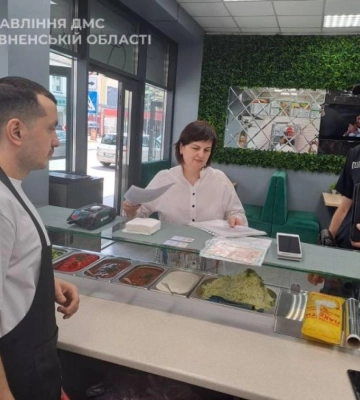На Рівненщині перевірили ринки та заклади харчування у межах операції «Мігрант»