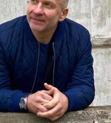 Российский дрон поразил склады издательства "Ранок" в Харькове: горят учебники