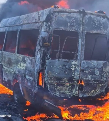 Дрон попал в маршрутку в Днепропетровской области: семь пострадавших