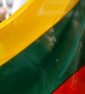 росія пошкодила посольство Литви в Києві: Вільнюс викликає представника рф