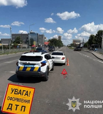 ДТП на Київщині: літня жителька Броварів потрапила до лікарні просто з пішохідного переходу