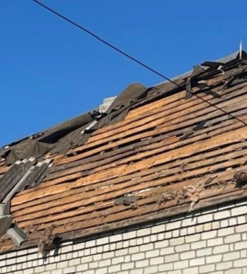 У Полтаві уламок безпілотника пошкодив дах будинку: що відомо про наслідки атаки