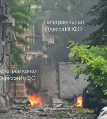 Ворог атакував Одесу, є постраждалі, зокрема неповнолітній (доповнено)