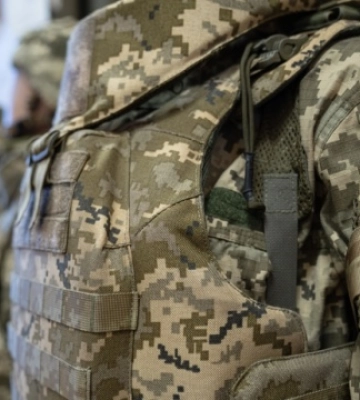 Міноборони вперше придбало партію нових жіночих бронежилетів
