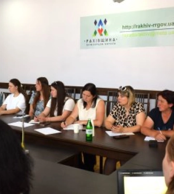 Захист дітей від насильства: у Рахові відбувся масштабний навчальний семінар для фахівців району