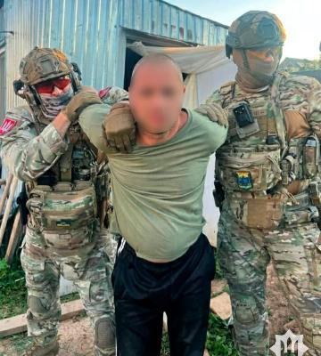 В Одесі двоє чоловіків, прикидаючись військовими, пограбували подружню пару – ВСП ЗСУ