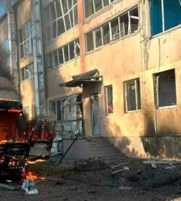 Россияне нанесли удар ракетой "Шахед" по школе в Николаеве