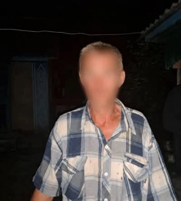 На Вінниччині домашній насильник, який погрожував поліцейським сокирою, виявився ще й дезертиром
