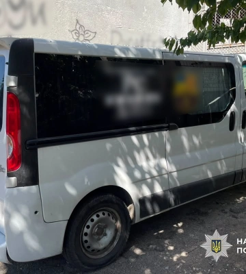 У Черкасах мікроавтобус відправив до лікарні стареньку жінку - поліція встановлює обставини