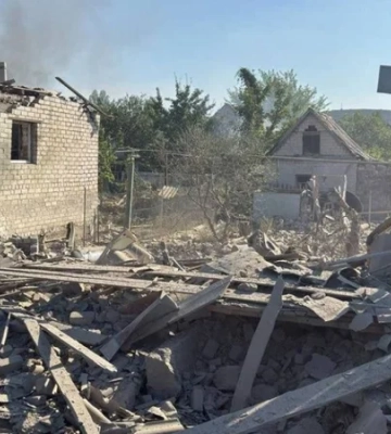 Росіяни атакували Запоріжжя: палає приватний сектор, загинула людина — Федоров