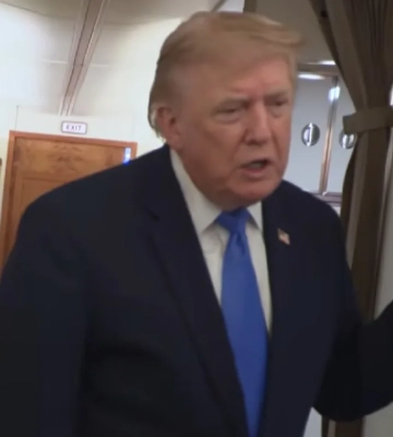 Трамп заявил о готовности в любой момент нанести новые удары по Ирану