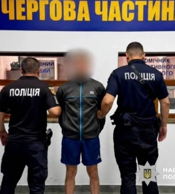 Стрілянина біля ТЦК в Одесі завершилася пораненням чотирьох військових