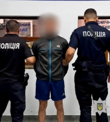 В Одессе мужчина открыл огонь по сотрудникам ТЦК: четверо раненых