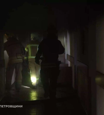 У Дніпрі вночі сталася пожежа в лікарні: загинула людина, ще дев’ятьох врятували