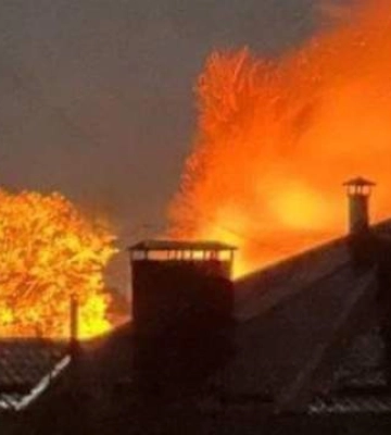 Знімки з космосу показують пожежу біля Кримського моста після нічної атаки
