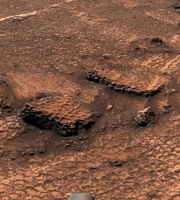Таинственные щели. Марсоход Curiosity обнаружил на Марсе ландшафт, покрытый шестиугольными трещинами