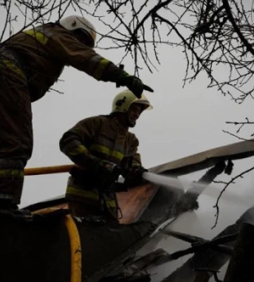 рф масовано атакувала Запорізьку, Херсонську та Миколаївську області: є загиблі та десятки поранених
