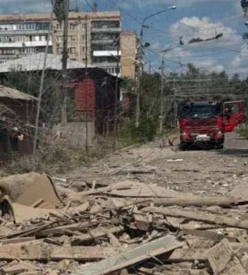 В Славянске и Краматорске вспыхнули пожары после ударов. ФОТО