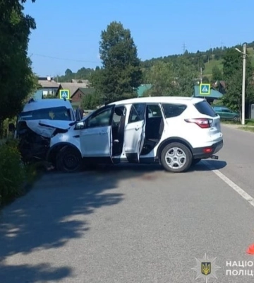На Рахівщині внаслідок ДТП постраждали семеро людей