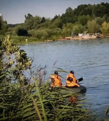 Рятувальники дістали тіло загиблого з річки Роставиця на Білоцерківщині