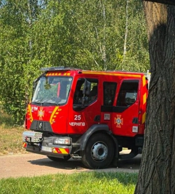 Внаслідок атаки російського БпЛА по Чернігову постраждали 2 людей