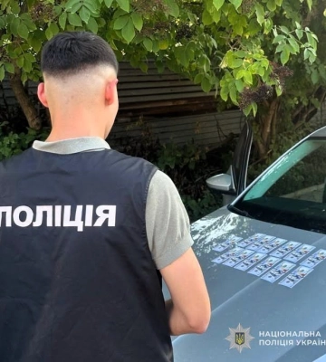 За 1300 доларів обіцяв вплинути на приймальну комісію: у Дрогобичі затримали підозрюваного