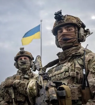 У Києві 18-річний агент РФ збирав дані про підприємство з безпілотниками та ТЦК