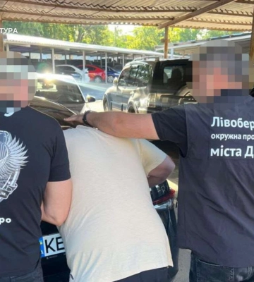 Фиктивная отсрочка за $12 тысяч: в Днепре задержали организатора незаконной схемы