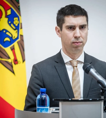 Очільник МЗС Молдови виступив українською і розповів, як йому допомагає указ Зеленського
