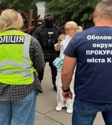 Фіктивні шлюби з жінкою з інвалідністю за $7 тис. організували для ухилянтів у Києві, - поліція. ФОТО