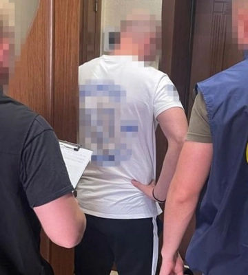 СБУ: заступника голови Хмельницької ОВА викрито на отриманні "відкатів" за підписання контрактів з ремонту доріг