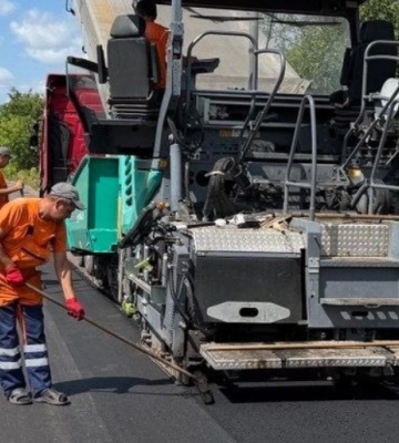 На Полтавщині з початку сезону відремонтували понад 43,5 тисячі квадратних метрів місцевих доріг