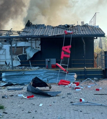 Окупанти знищили вантажне відділення "Нової пошти" в Прилуках