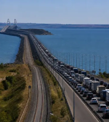 Росіяни масово виїжджають з окупованого Криму до РФ – ГУР