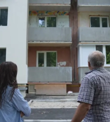 У Києві роками затягують відновлення будинків, пошкоджених російськими ударами — Bihus.Info