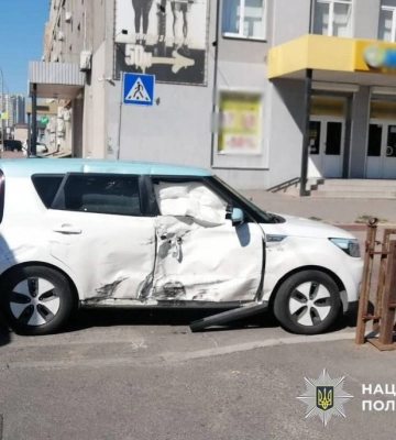 У Голосіївському районі Києва мотоцикліст загинув у ДТП з легковиком (ФОТО)