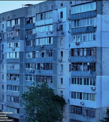 РФ вночі атакувала Миколаїв — загинула жінка, семеро осіб постраждали